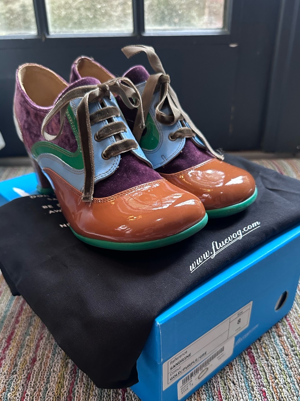 Fluevog NEARLY NEW Operetta Sandrine gold/green patent/velvet lace-up-8 (fit 7.5 - Picture 2 of 15